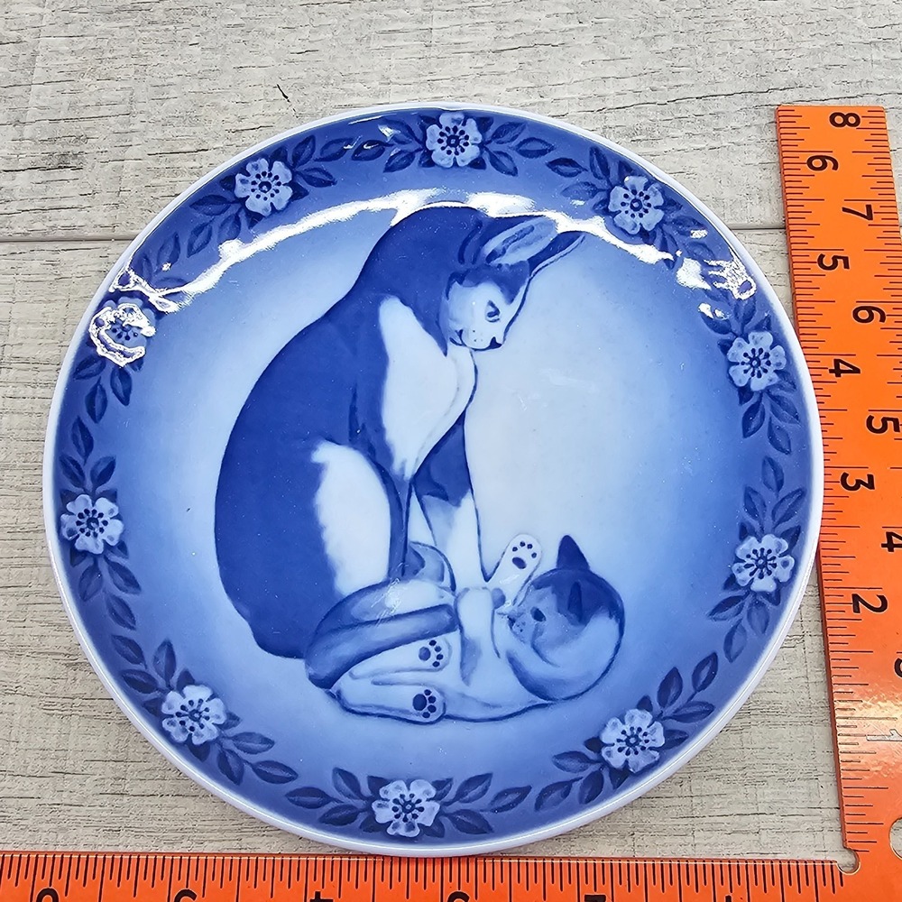 VTG Mother's Day 1983 Mors Dag Plate Copenhagen Denmark Cat and Kitten